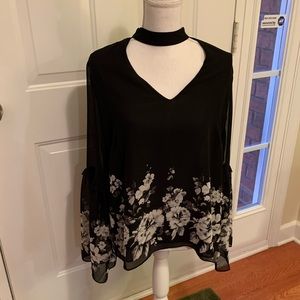Whitehouse Blackmarket Black Blouse With Flowers